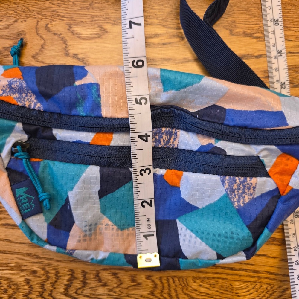 REI Co-op Trail 2 Waist Pack Blue Multi Geometric Ripstop Nylon Hip‎ Bag Gorp - Picture 9 of 10